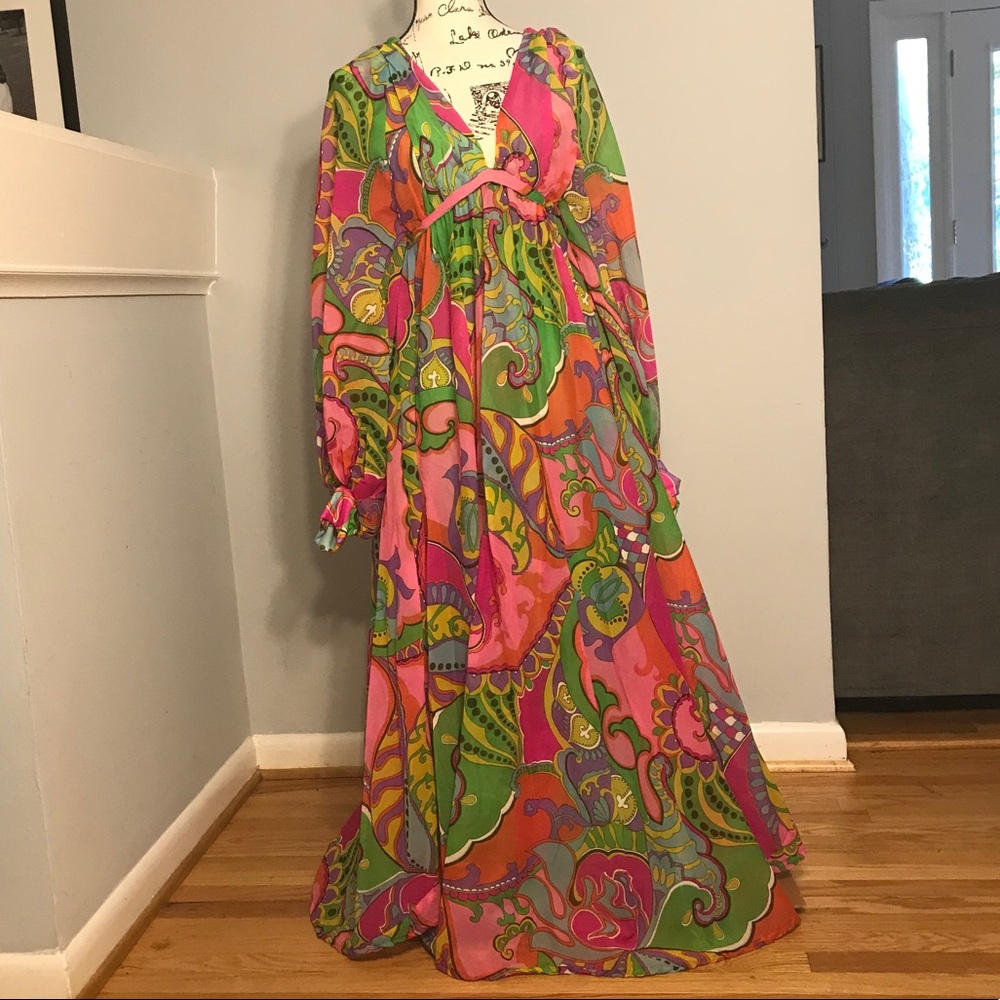 Groovy Rare Vintage 60's polyester gown